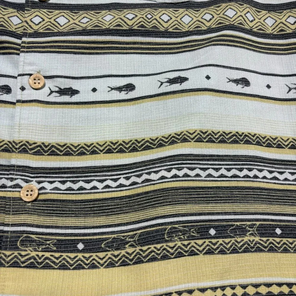 Quiksilver Waterman Mens Button Down Shirt Large Blue Fish Tribal Comfort Fit - Picture 3 of 10